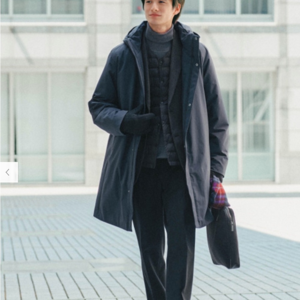 Uniqlo Men's Black Hooded Jacket Size L Excellent Condition Like New